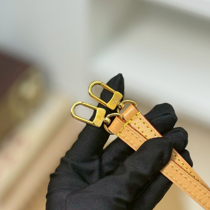 🏷️LV．Petit Sac Plat 琴譜包 M81295-20