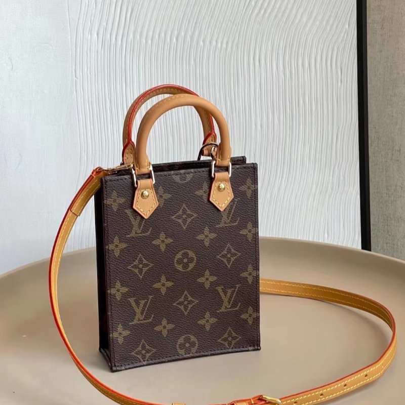 🏷️LV．Petit Sac Plat 琴譜包 M81295-23