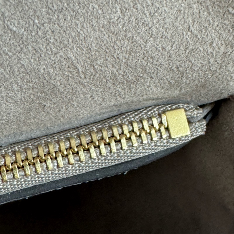 LV斑鳩灰法棍包-25