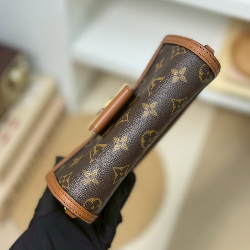 🏷️LV.Dauphine 達芙妮 WOC M68746-14