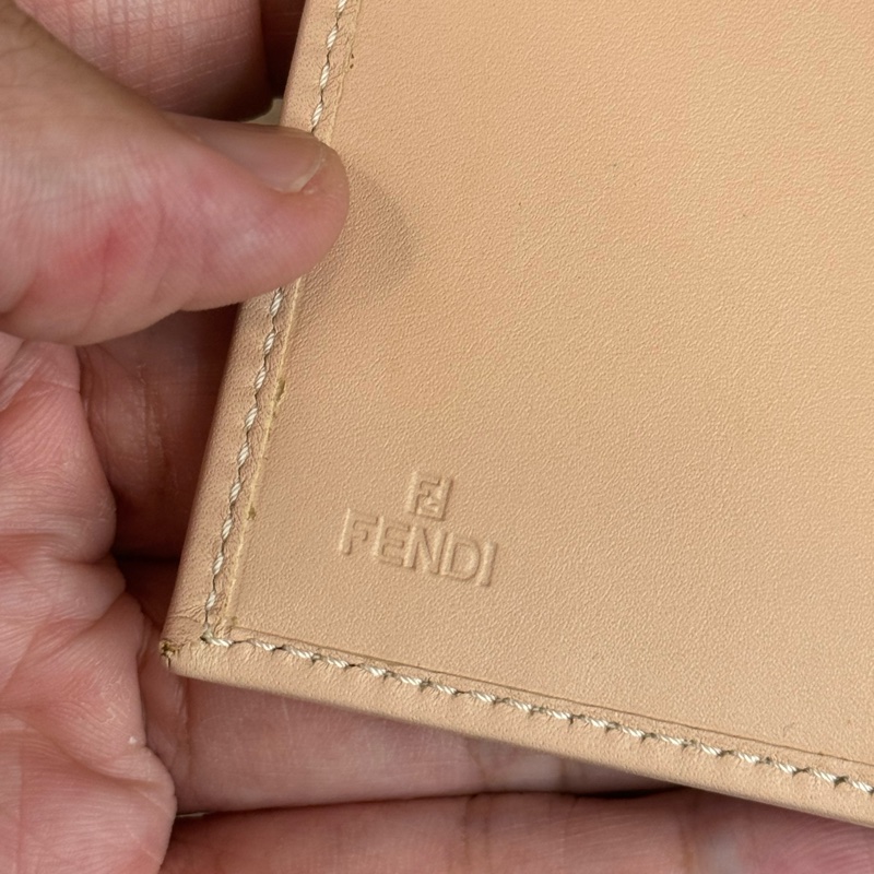 FENDI粉色老花三折短夾🛼近年款-18