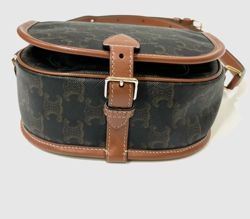 CELINE 賽琳#TRIOMPHE系列帆布FOLCO #中號#斜背馬鞍包-咖#-7