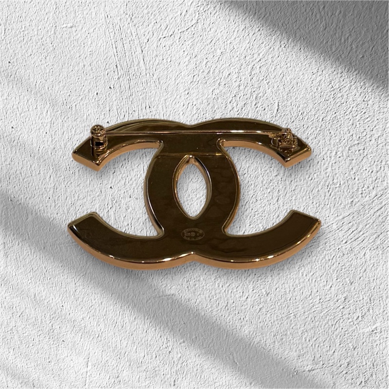CHANEL黑粉毛呢大雙C胸針-1
