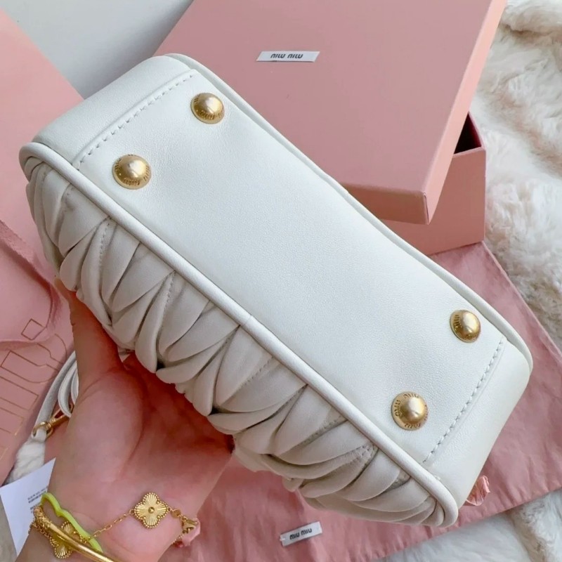 Miu Miu  保齡球手提包 小號-4