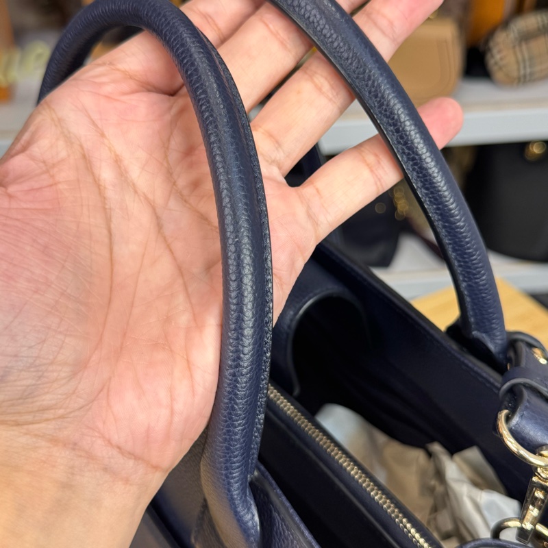 CHANEL 海軍藍牛皮Neo Executive Tote托特手提/側背🩵筆電公事包-19
