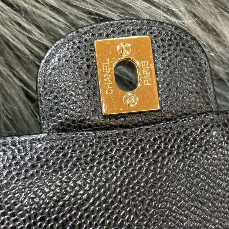 CHANEL A01113 COCO23 CF23 FLAP 黑色荔枝皮金鍊 肩背包 口蓋包 老香-7