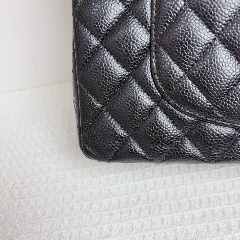 Chanel Classic Flap 25 cm-8