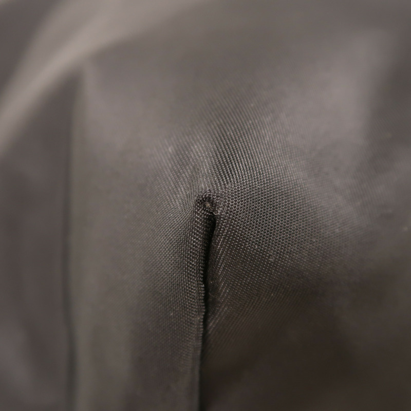 PRADA 尼龍Should Bag金扣肩背袋-6