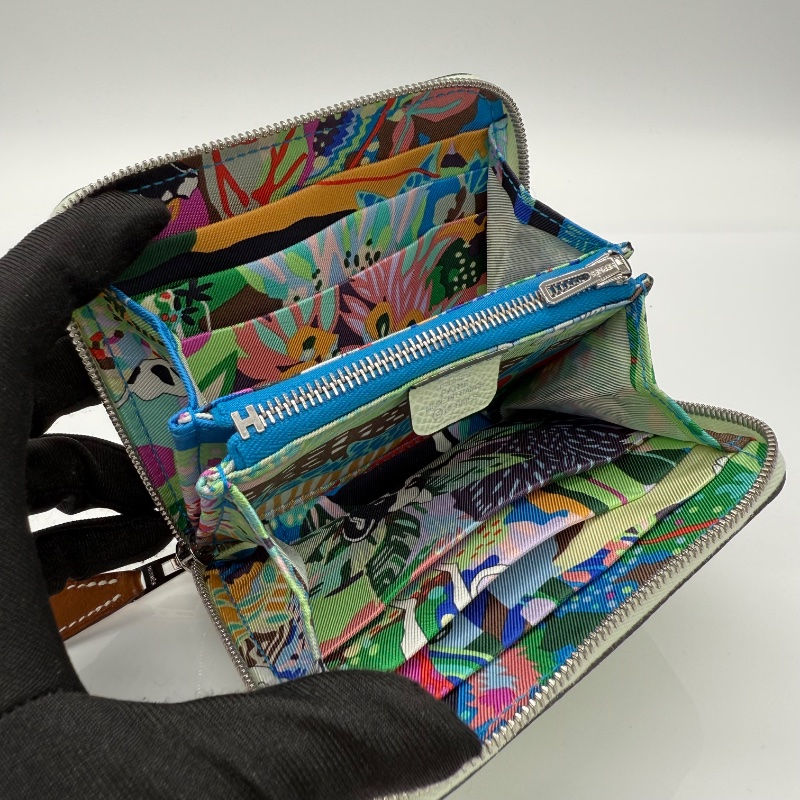 全新未使用|Hermes 氣泡綠 B刻 自由之城 絲巾Silk'In 卡包 零錢 短夾|專櫃 49,500-5