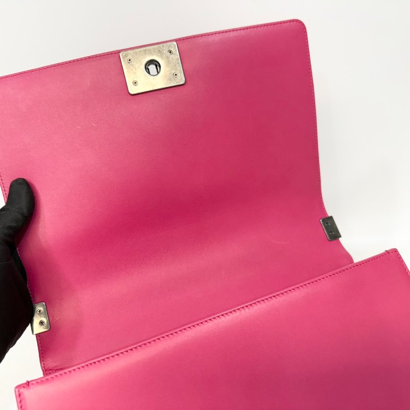 CHANEL桃粉色羊皮復古銀釦BOY28/A92193-9