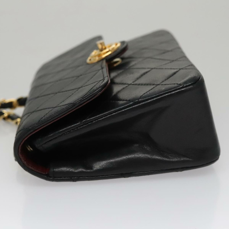 【日本直送】香奈兒鏈絎縫單肩包小羊皮黑金 CC 正品 PP133-3