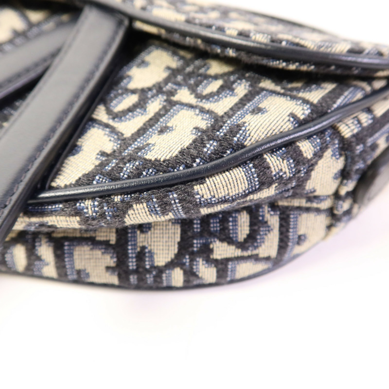 Dior 帆布Mini Saddle金扣手挽袋-9