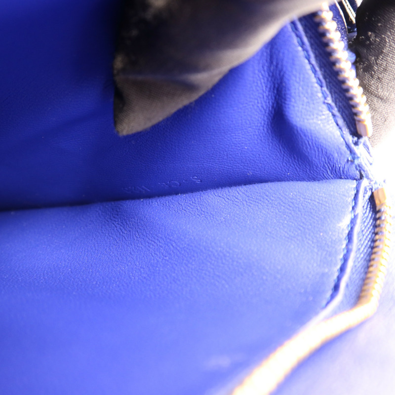 CELINE 牛皮皮革Classic Box M金扣肩背袋-8