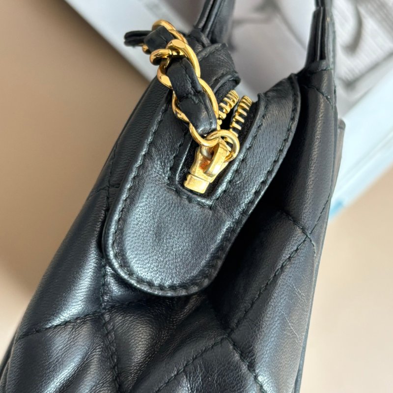 ::CHANEL:: 經典菱格紋雙C縫線 LOGO 手提肩背包 小托特包 小購物包 TOTE-13