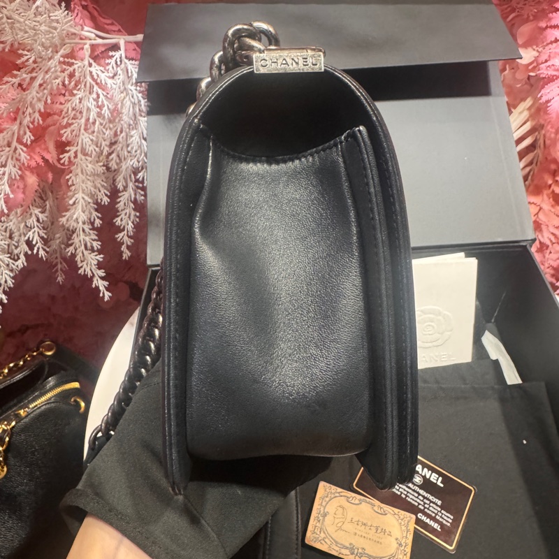 Chanel boy灰色山形紋復古銀釦/王吉娜古董精品-2