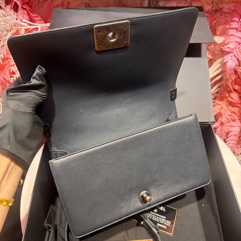 Chanel boy灰色山形紋復古銀釦/王吉娜古董精品-7