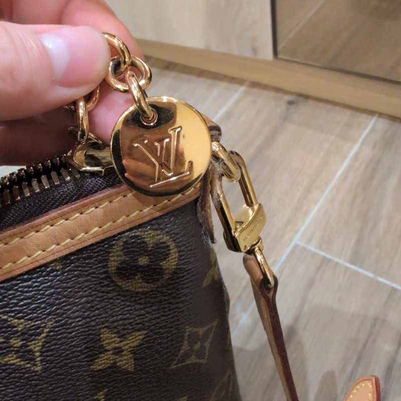 LV老花皺摺手提包 肩背包 背帶可調整 LV兩用包-10