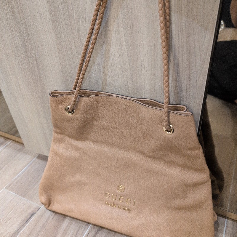 GUCCI斜背肩背駝色 米色兩用包 表面有亮粉-0