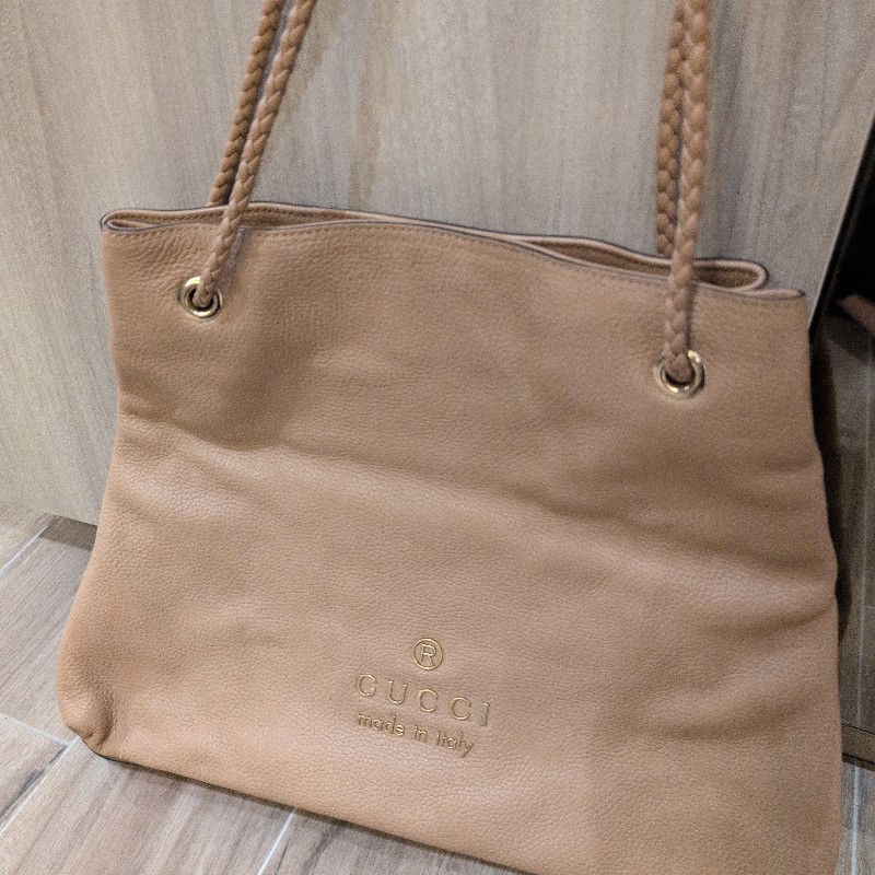 GUCCI斜背肩背駝色 米色兩用包 表面有亮粉-1