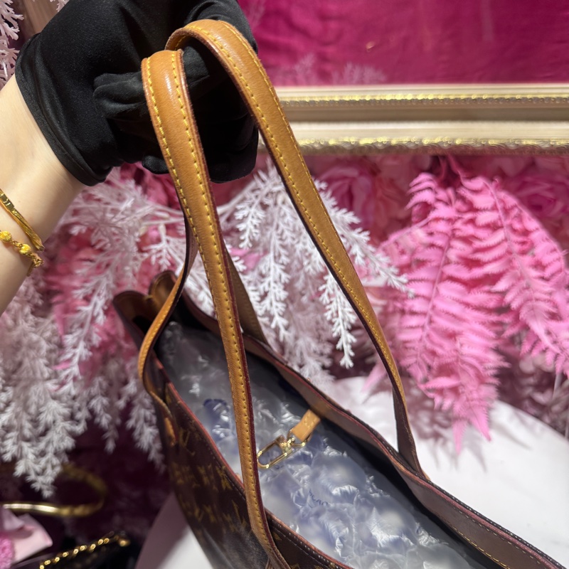 LV 老花肩背包購物寶貝/王吉娜古董精品-7