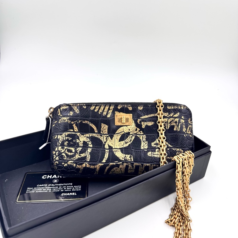 Chanel / 香奈兒 埃及系列 塗鴉黑金配色 鱷魚紋-0