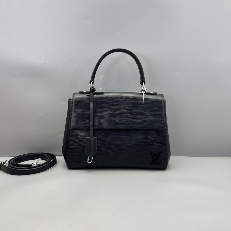 LV 路易威登 Cluny bb黑色水波紋Epi 肩背包 手提包 /25*19*10cm-0