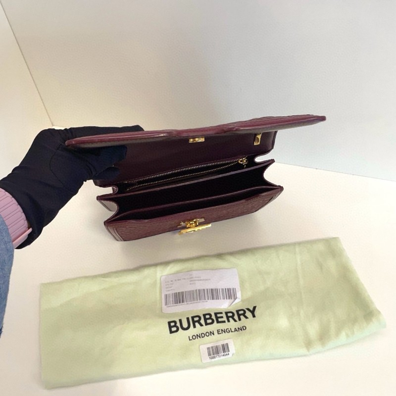 Burberry 酒紅色全皮壓花TB金扣鏈條豆腐包 郵差包 小號20*15*10cm-7