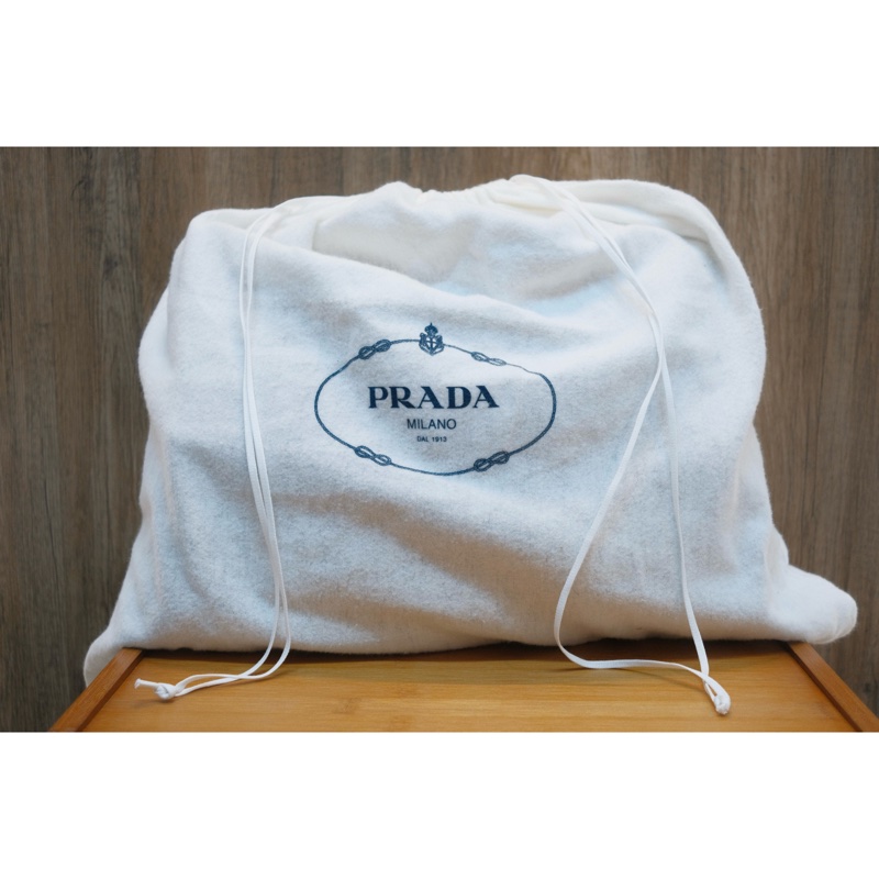 Prada郵差包 （大號）-1