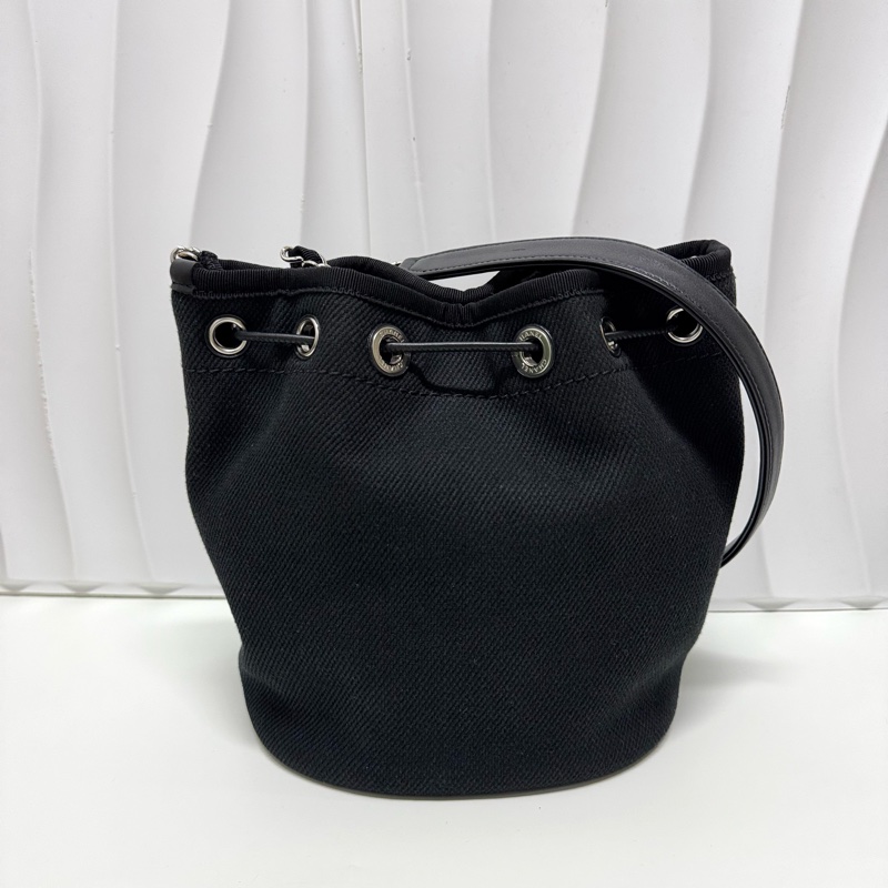 Chanel / 香奈兒 釘珠款 絕版帆布水桶-6