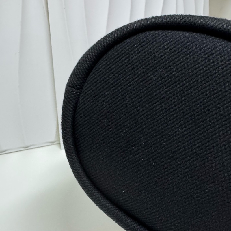 Chanel / 香奈兒 釘珠款 絕版帆布水桶-7