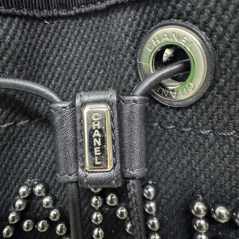 Chanel / 香奈兒 釘珠款 絕版帆布水桶-12