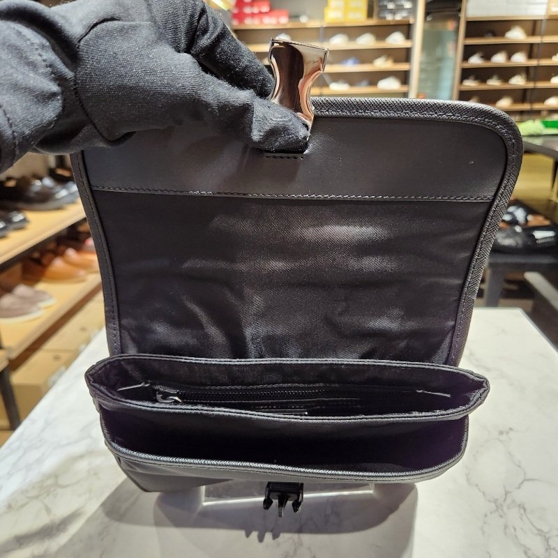 🎉新品好折扣✨Prada 2VD077 Re-Nylon and Saffiano 郵差包 黑色-2