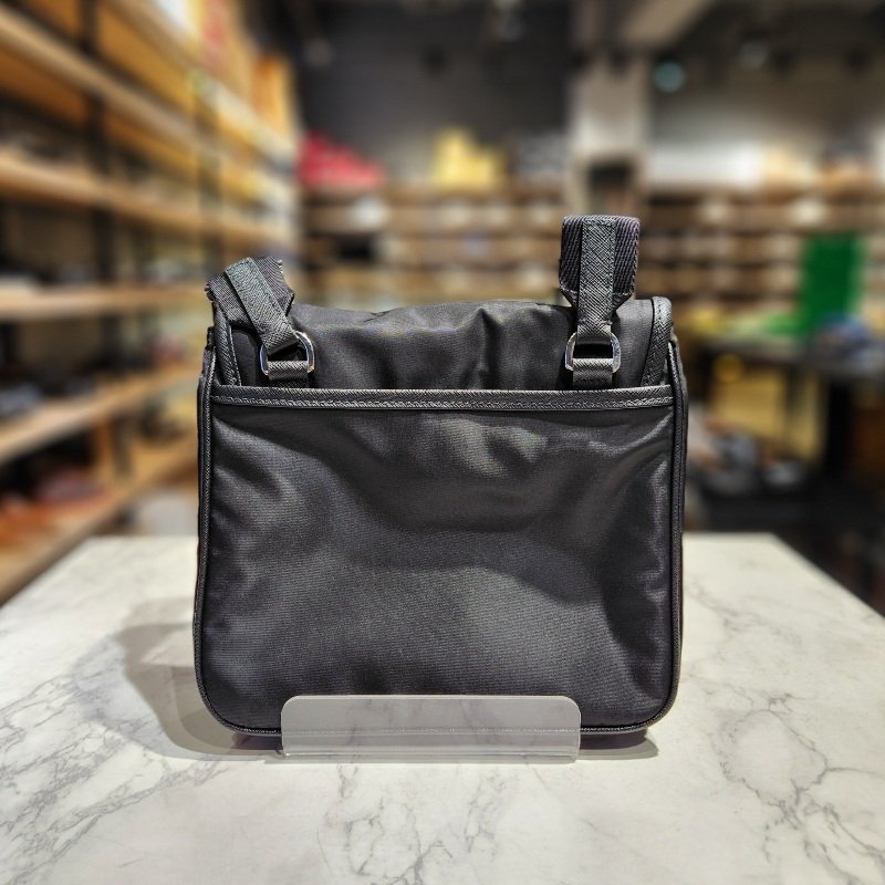 🎉新品好折扣✨Prada 2VD077 Re-Nylon and Saffiano 郵差包 黑色-4