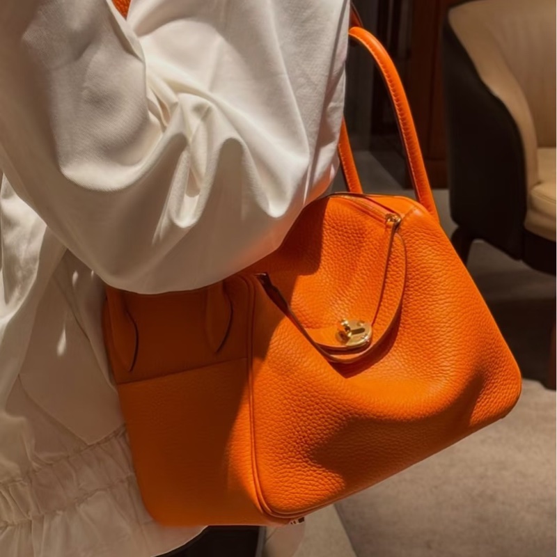 Hermes Lindy26 閒置帶原膜🔥櫃上配貨4️⃣0️⃣萬抱出🧡-1