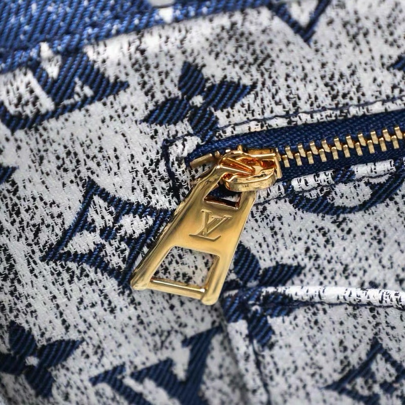 Louis Vuitton藍色丹寧牛仔onthego  尺寸：33x24x14cm芯片款-7