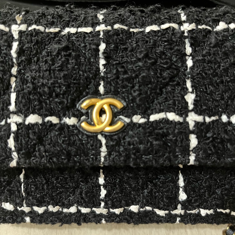 Chanel 毛呢金球 woc-9