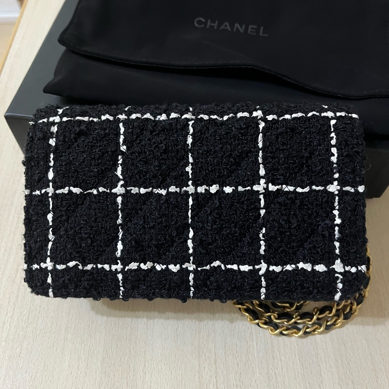 Chanel 毛呢金球 woc-16