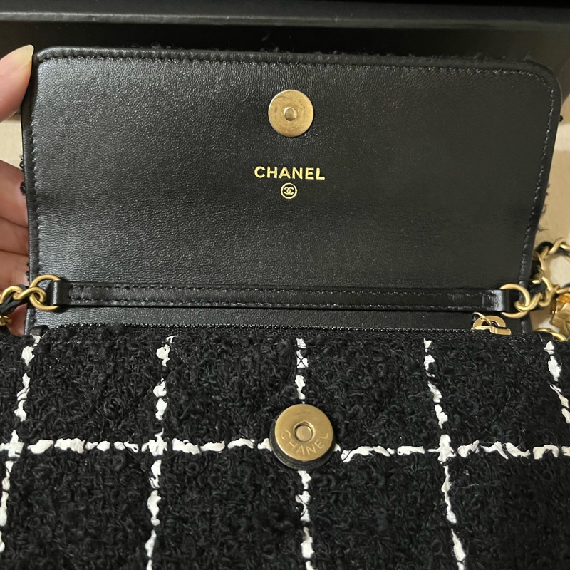 Chanel 毛呢金球 woc-17