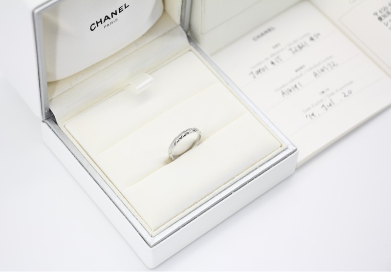 Chanel 2020 Coco Crush Matelisse Marriage 三連式粒狀鑽石鉑金戒指PT950 Model No 50-2