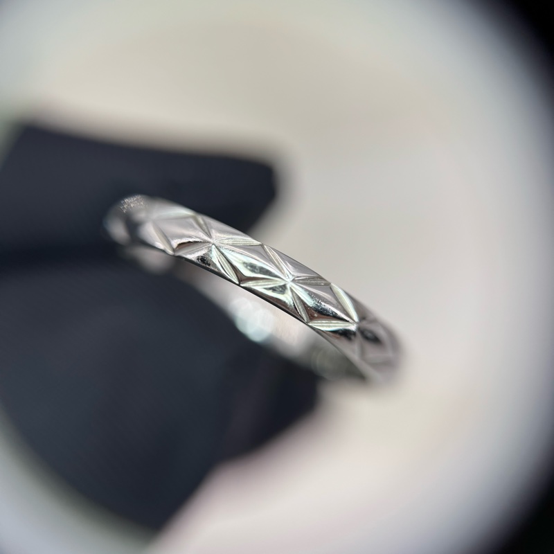 Chanel 2020 Coco Crush Matelisse Marriage 三連式粒狀鑽石鉑金戒指PT950 Model No 50-17