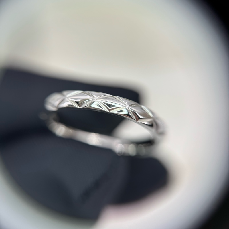 Chanel 2020 Coco Crush Matelisse Marriage 三連式粒狀鑽石鉑金戒指PT950 Model No 50-18