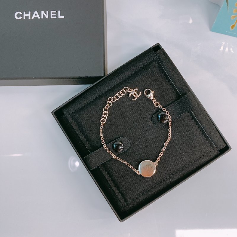 MS0314 香奈兒 25B 手鍊 CC Logo 圓形 黑淡金 全新 Chanel Circle CC Logo Black x LGHW Bracelet-2