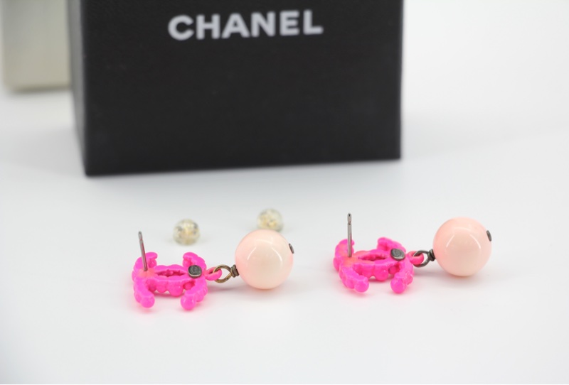Chanel Vintage 04A 樹脂螢光粉紅波波吊墜耳環-6