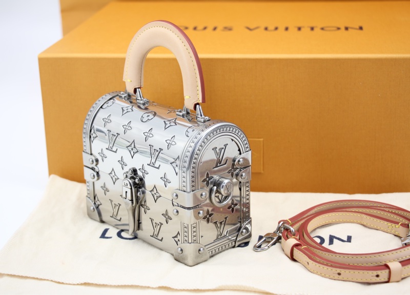 Louis Vuitton 2022 Metal Silver Monogram Mini Treasure Trunk Minaudiere-2