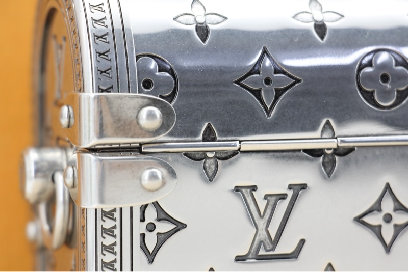Louis Vuitton 2022 Metal Silver Monogram Mini Treasure Trunk Minaudiere-8