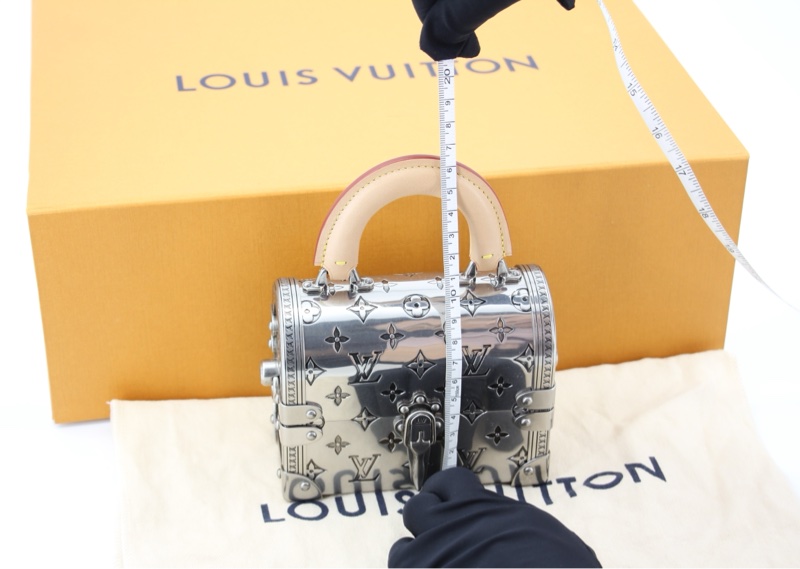 Louis Vuitton 2022 Metal Silver Monogram Mini Treasure Trunk Minaudiere-21