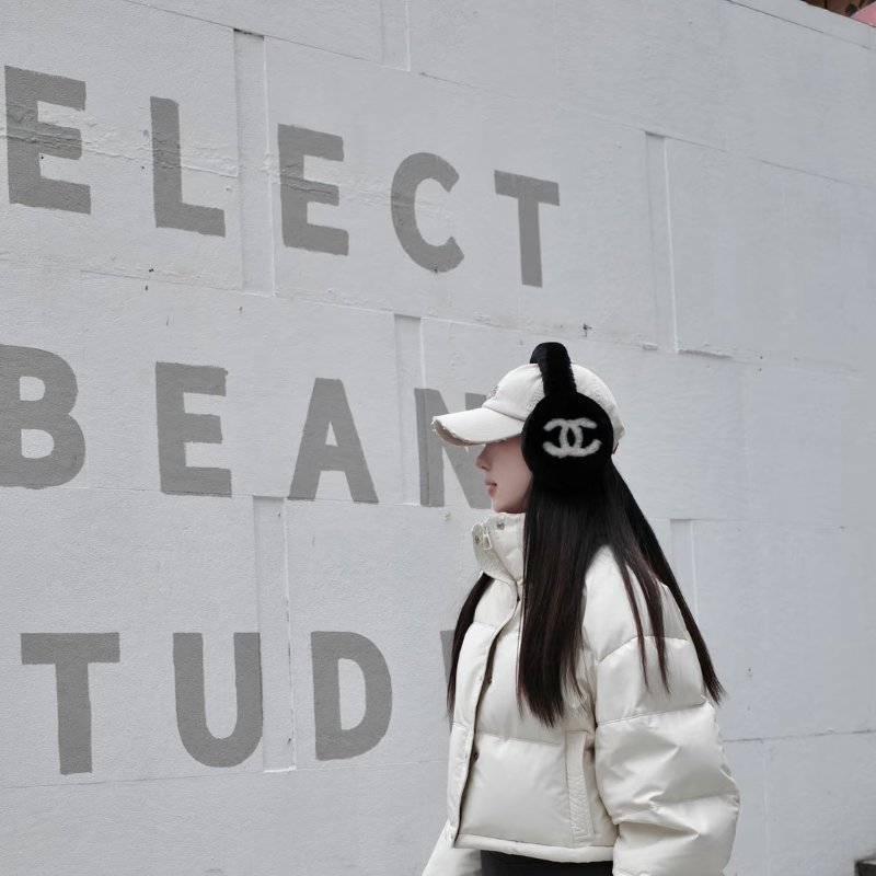 CHANEL 25B絨毛耳罩 - 黑白-7