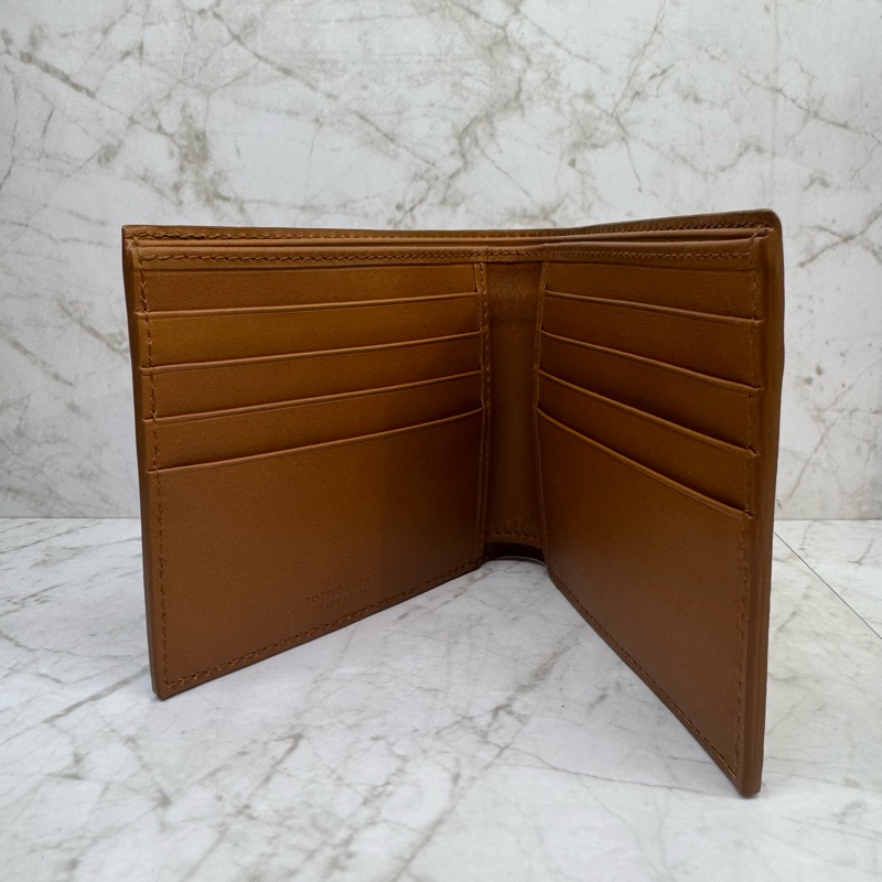 BV 編織八卡對開短夾/土黃-5