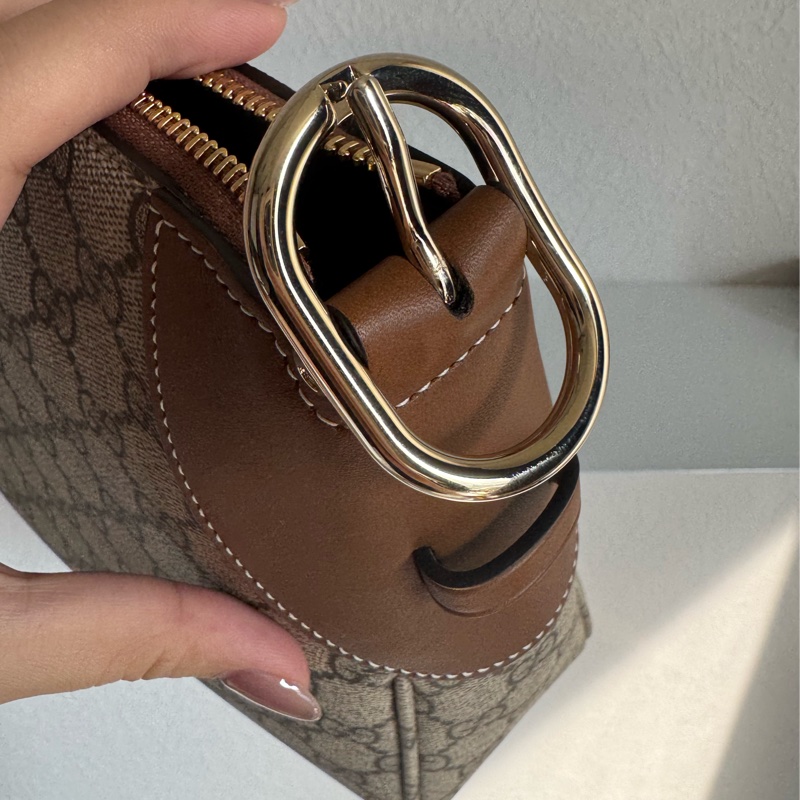 Gucci滿版老花拼焦糖皮革肩背包-9