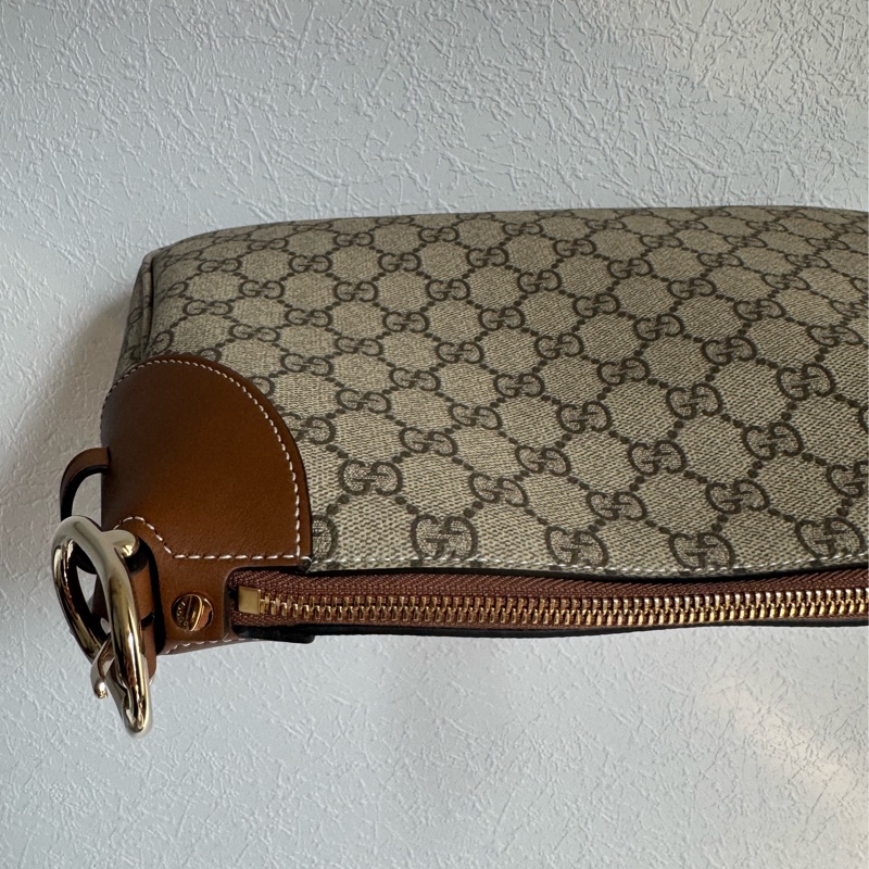 Gucci滿版老花拼焦糖皮革肩背包-12